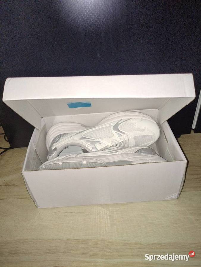 Białe sneakersy damskie nowe r 40 Kraków