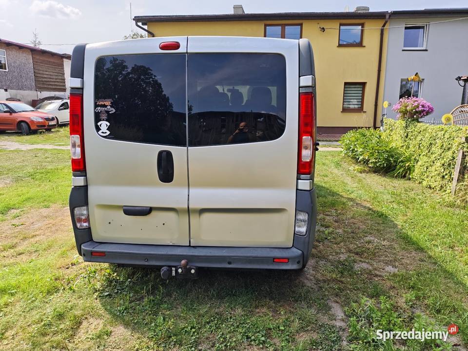 Opel Vivaro 9 osób Trafic 1995cm3 zachodniopomorskie Godków