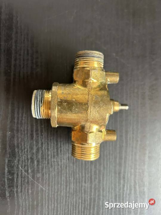 ZAWÓR 3DROGOWY Kotła Ferroli BLUEHELIX 25K50 Grabówka