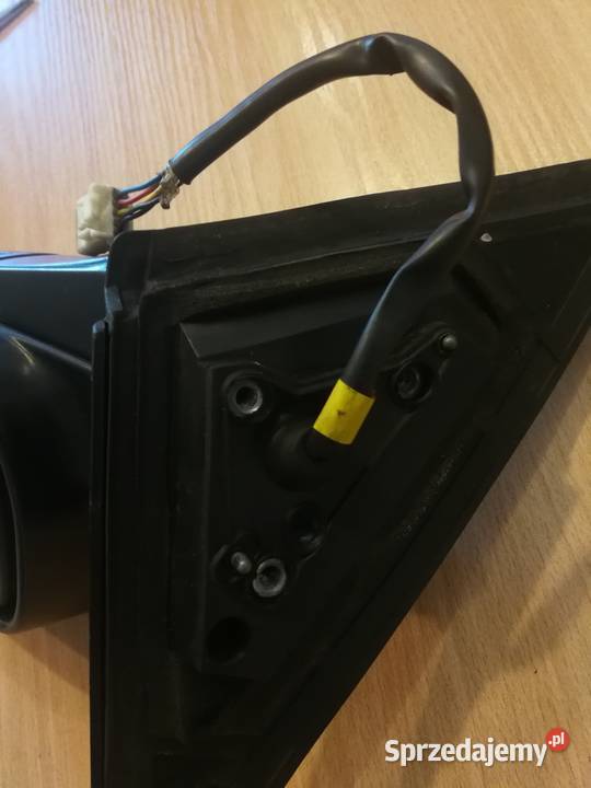 Lusterko prawe Toyota Avensis T22 lakier 6Q2 osobowe