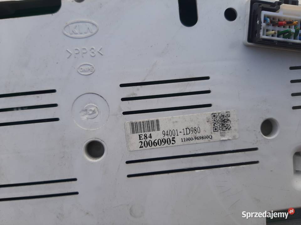 Kia Carens III 20 CRDI Licznik Zegar osobowe