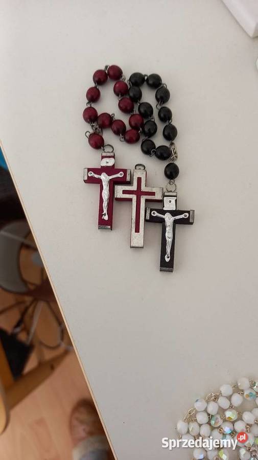 Pamiątki na komunię krzyżyki zestaw Poznań