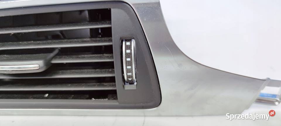 KRATKA NAWIEWU LEWA AUDI A6 C7 4G1820901E CHROM Kratki nawiewu