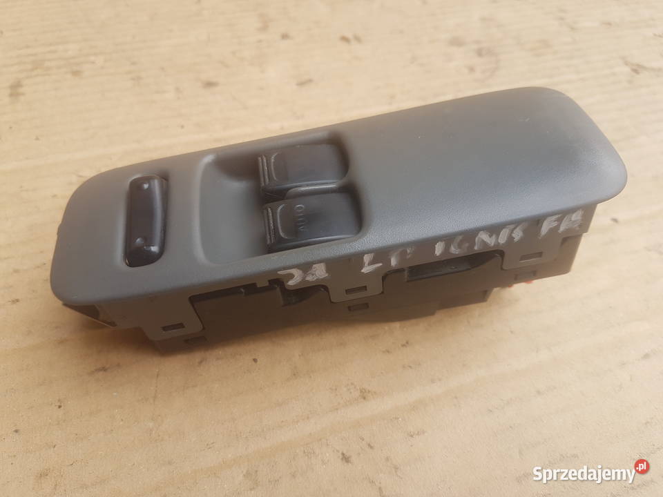 Suzuki Ignis FH 0003 panel włącznik sterowania Części samochodowe Legnica