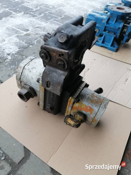 Przekładnia rozdzielcza z dwoma pompami Cieszyn