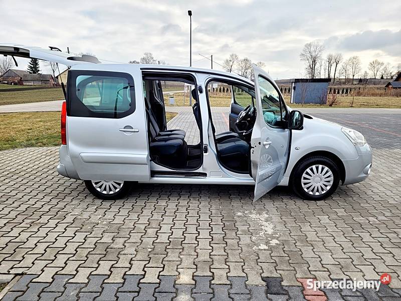 Pojemny i oszczędny dieselek diesel Słomniki