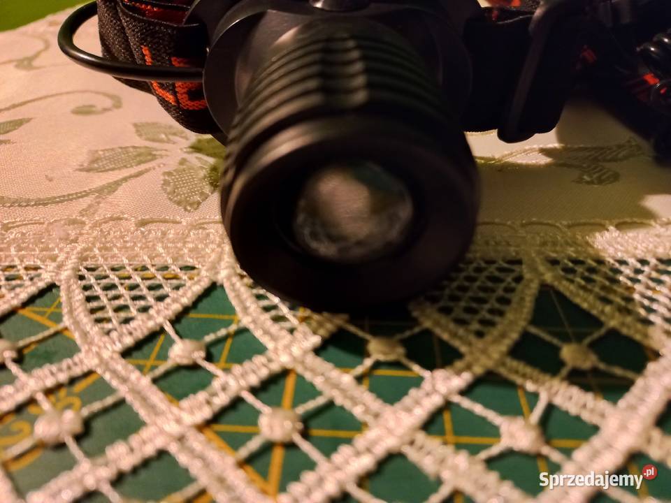 Latartka czołowa LED z regulacją wiązki światła