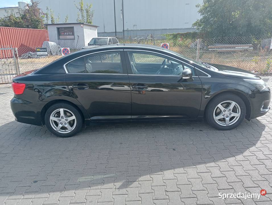 Toyota Avensis 18 LPG Sedan 2012 Bezwypadkowa Białystok