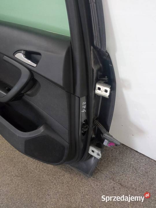 DRZWI LEWE TYŁ KOMBI Z190 Opel Insignia I