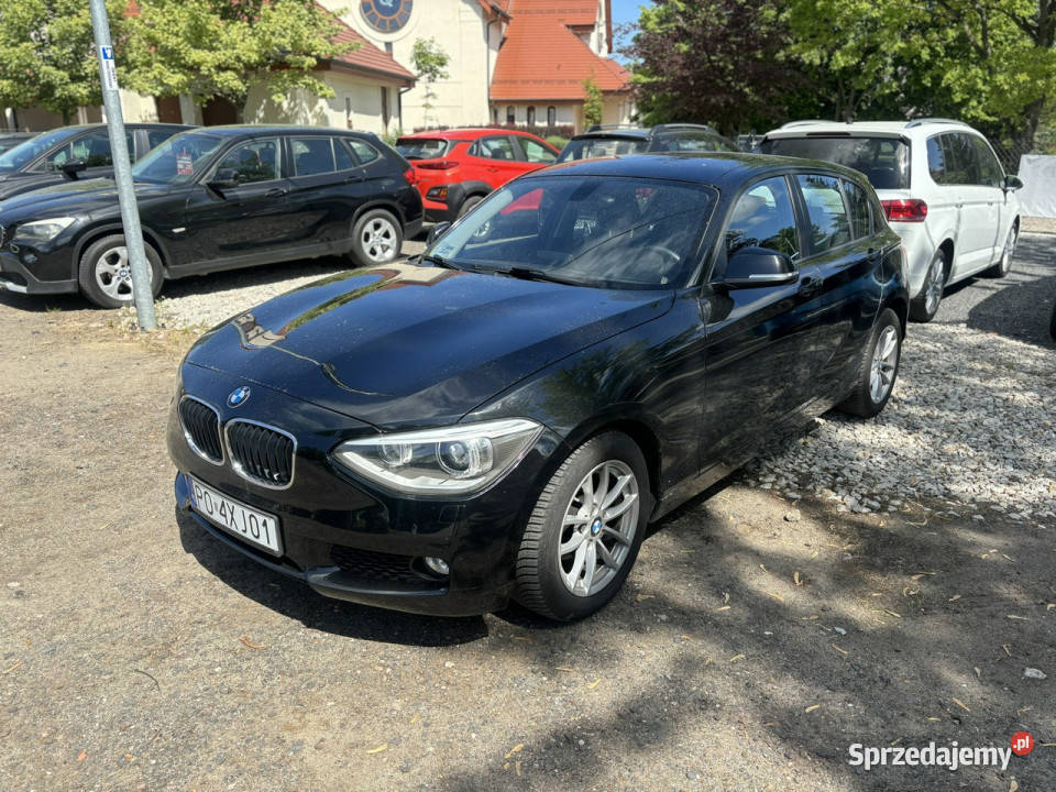 BMW 118 Salon Niemcy F20F21 2011 Poznań