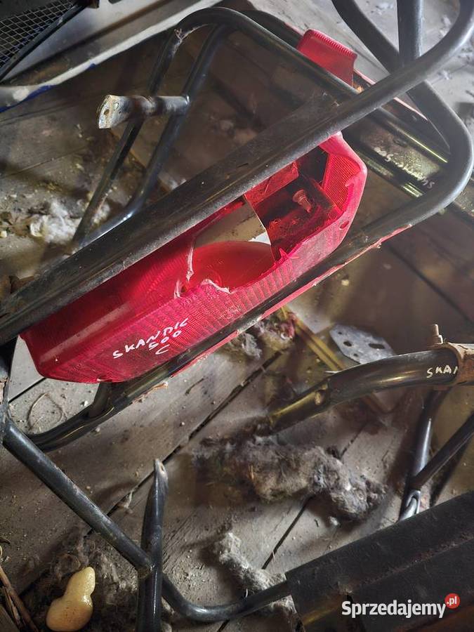 Skuter śnieżny lampa tył tylna tylnia 380 skidoo Oświetlenie Jelenia Góra sprzedam