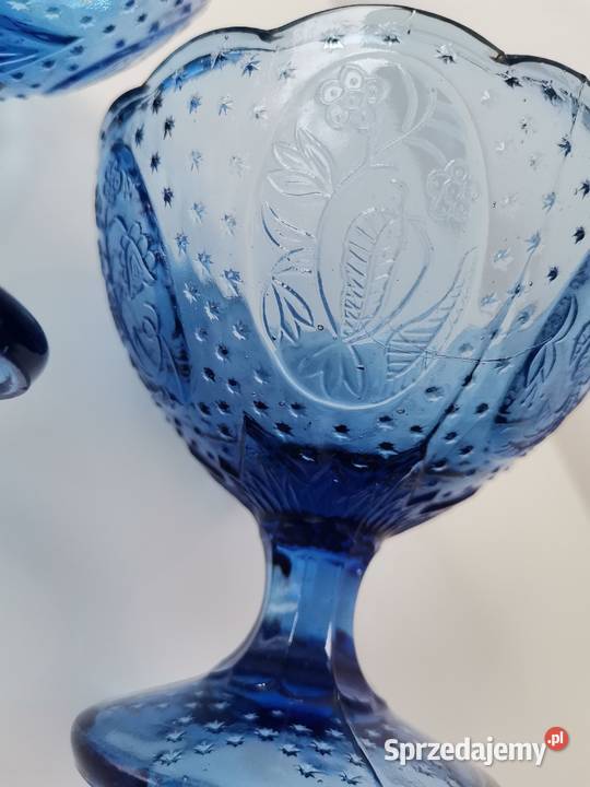 Stary niebieski pucharek Medaliony 2 sztuki HSG Porcelana i szkło śląskie Katowice
