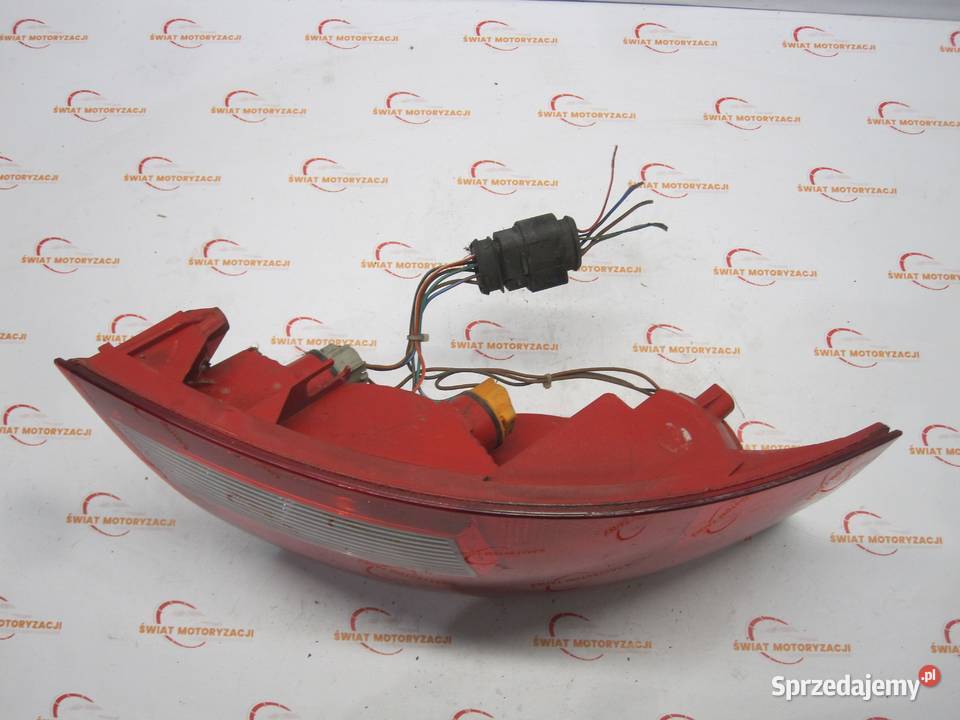 AUDI A4 B6 II 03r lampa lewa tył 157673 osobowe Kielce