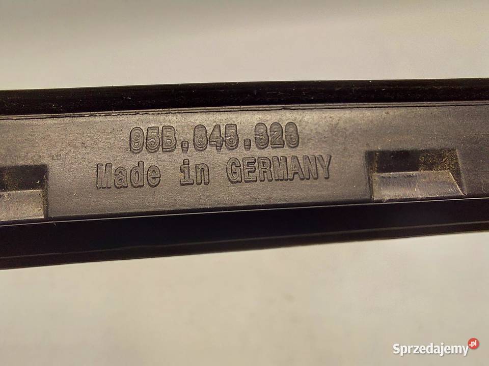 PORSCHE MACAN S 95B Listwa szyby czołowej prawa sprzedam