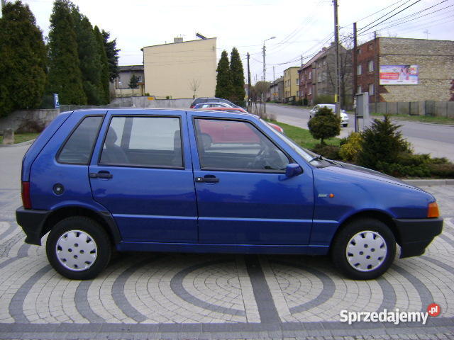 Fiat Uno 10 FIRE 5drzwi Przebieg 90 niebieski Wojkowice