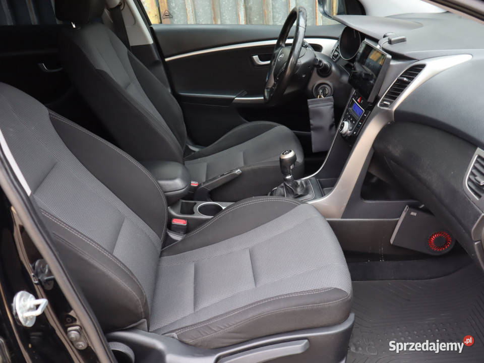 Hyundai i30 16 CRDi czarny śląskie Katowice