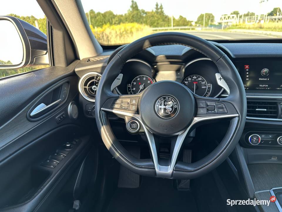 Alfa Romeo Stelvio Bezwypadkowa ASO pełna elektryczne szyby Kraków sprzedam