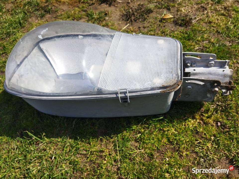 Stara lampa uliczna prl kompletna Bez rdzy świętokrzyskie Maruszów