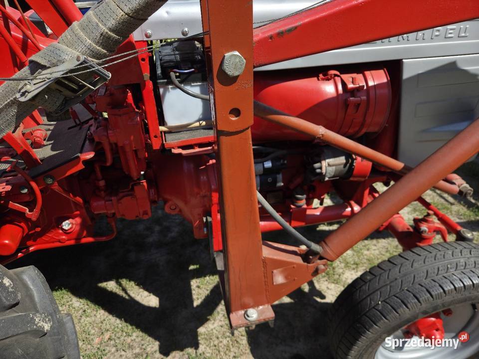 Traktor Władimirec T2531koni Skrzynia biegów Manualna Rusinów