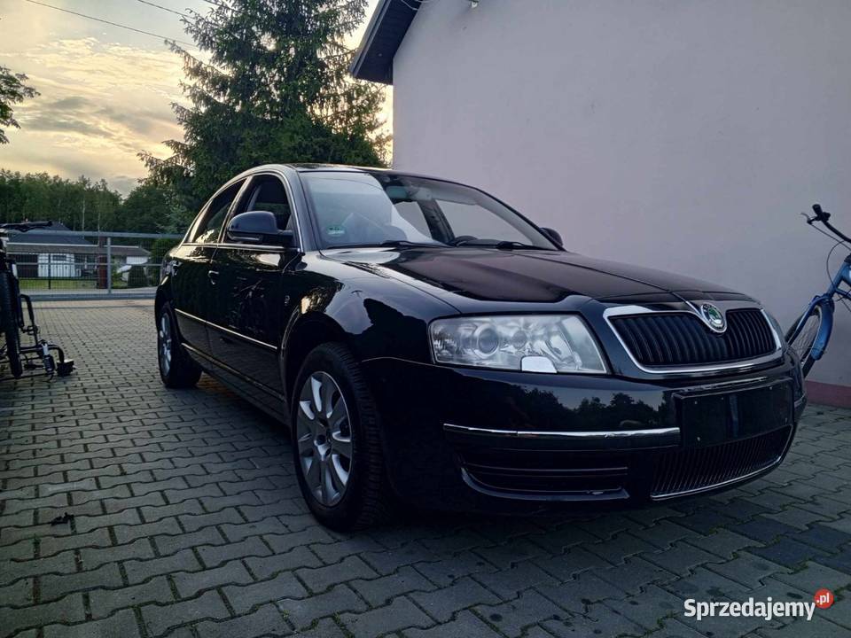 Skoda Superb 20 TDi Sedan Limuzyna aluminiowe felgi Szczebrzeszyn