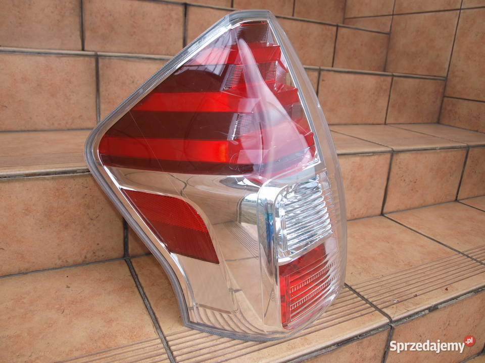 Toyota Prius lampa lewa tył 2015 2021r europa Lampy tylne