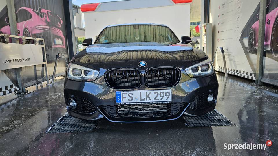 Oferuje BMW 118i 2018 klimatyzacja Ujanowice