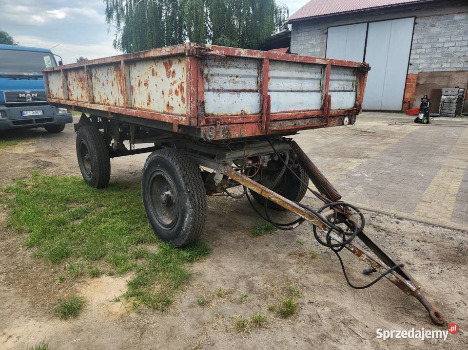 Przyczepa D732 1986 nieuszkodzony Przyczepy rolnicze łódzkie sprzedam