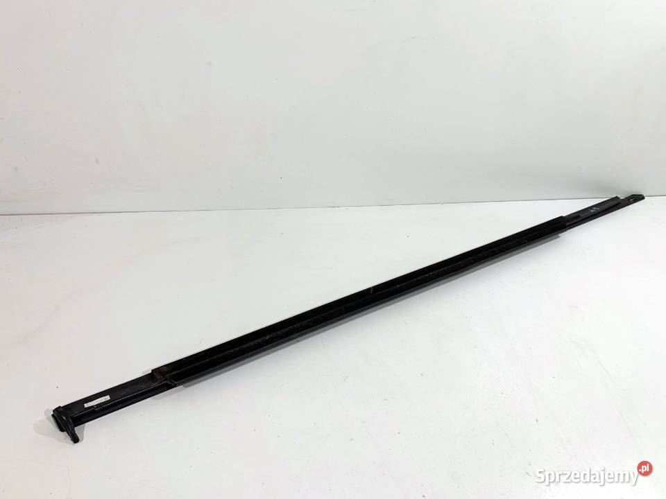 LISTWA ZGARNIAJĄCA PRZÓD LEWY BMW G30