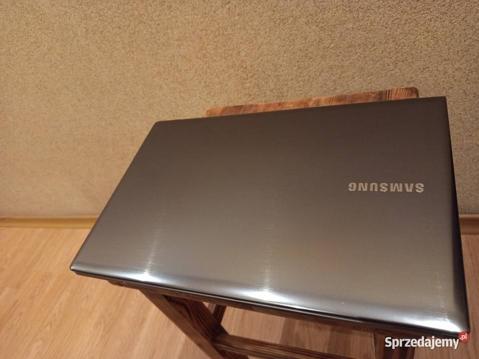 LAPTOP SAMSUNG NP550P5C 4 GB240GB 1562xbaterie 15-15.9" sprzedam