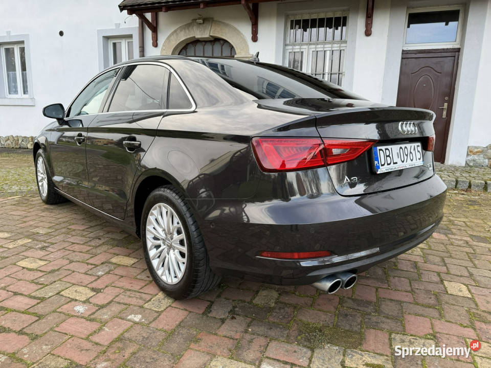 Audi A3 Limousine 14TFSI na pasku Ultra 134 z DE 4/5 Ocice