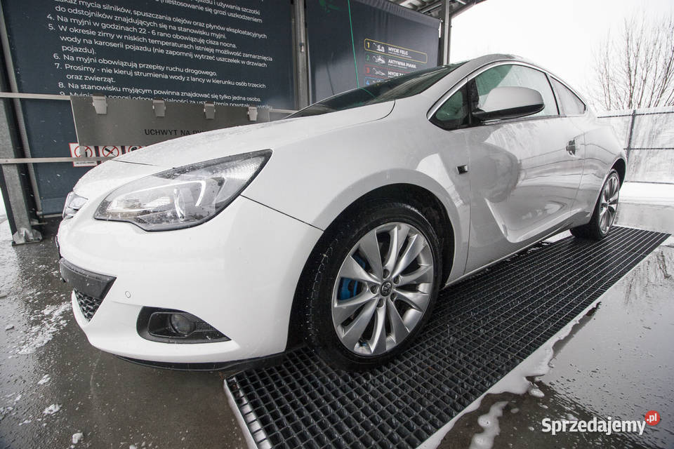 Opel Astra J Coupe GTC 130 Panorama Dach 2013 manualna Bochnia sprzedam