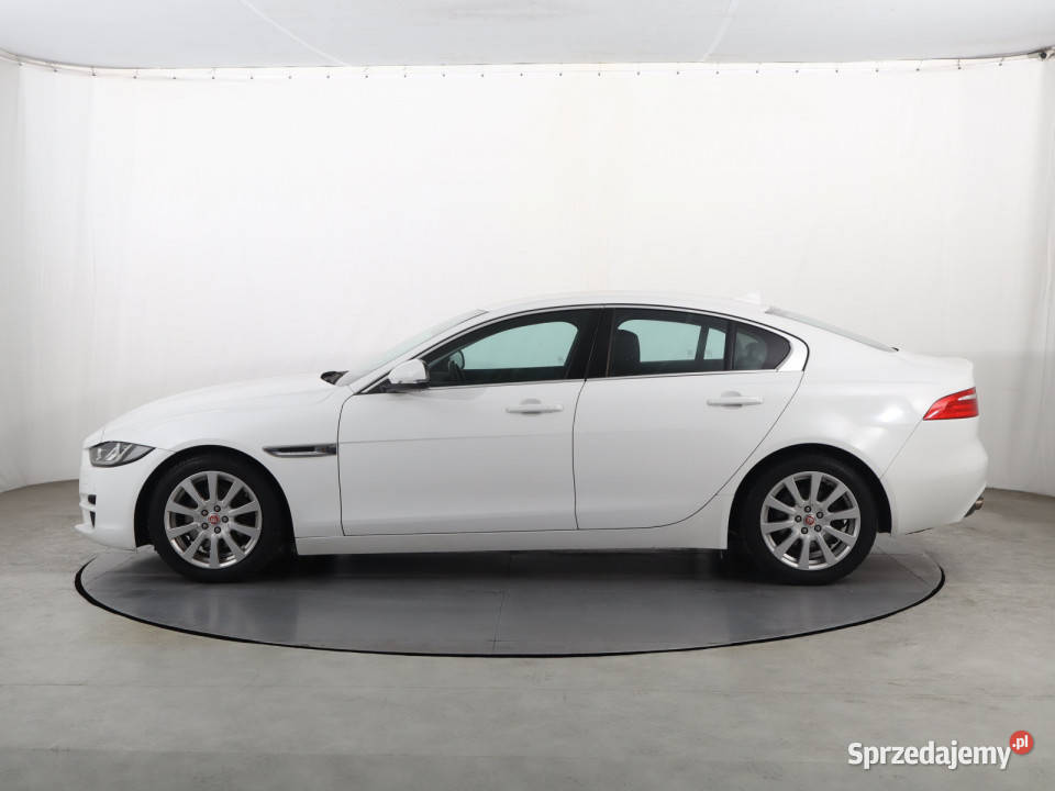 Jaguar XE 20d komputer pokładowy Katowice