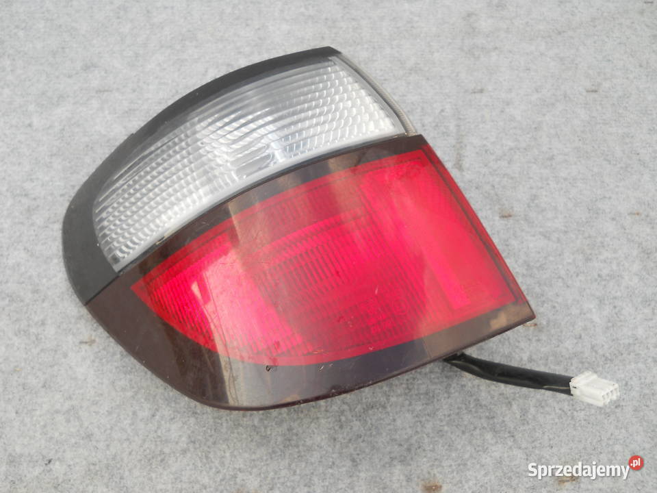 MAZDA 626 V GF KOMBI LAMPA TYŁ LEWA R2265R lampy tylne Siechnice