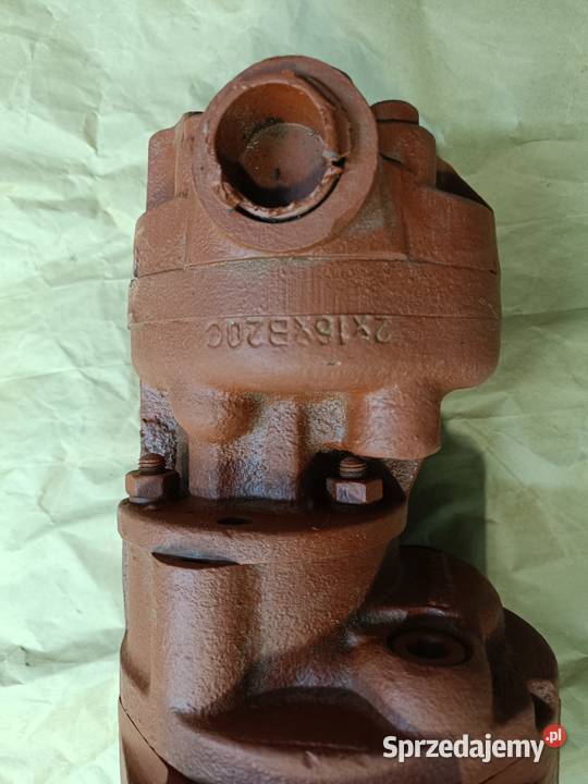 Pompy hydrauliczne z koparki Waryński potrójne Działoszyn sprzedam
