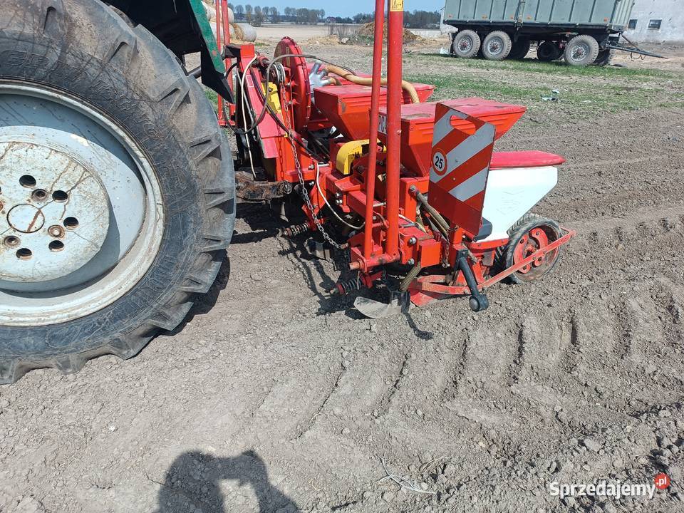 Siewnik do kukurydzy Łobżenica