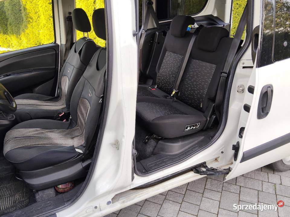 Opel Combo Van L2H1 2012 kupiony w polskim salonie Zamość sprzedam