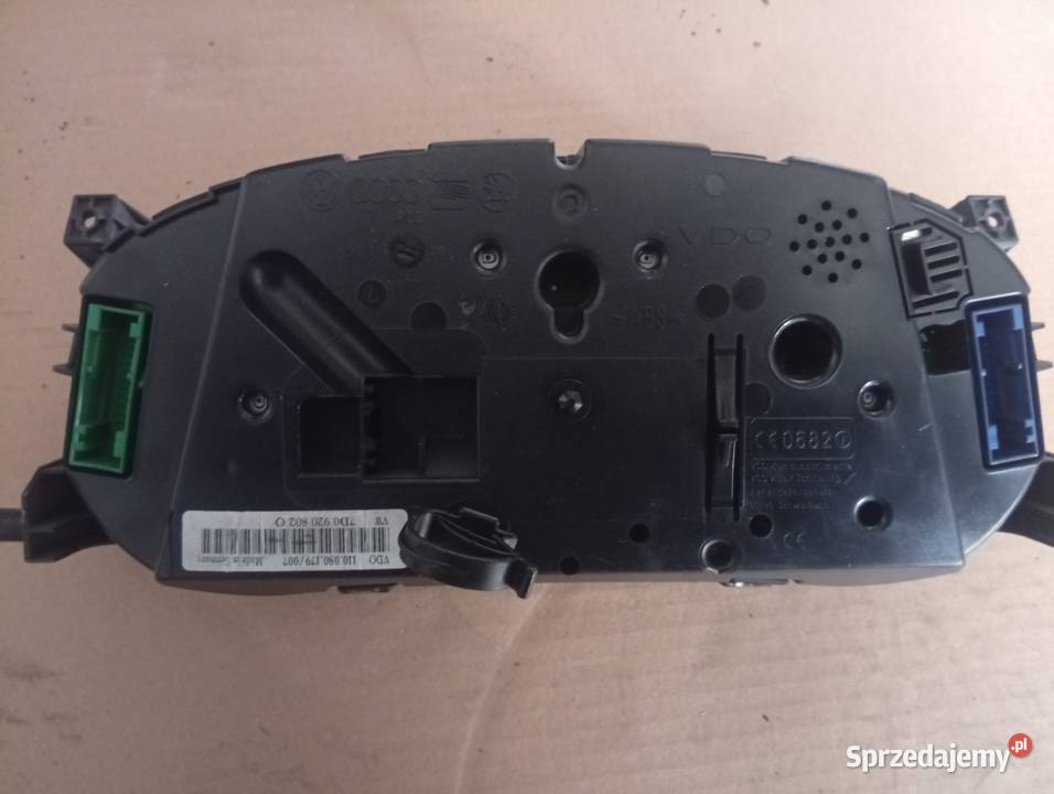 Licznik VW transporter 7d0920802q Radom