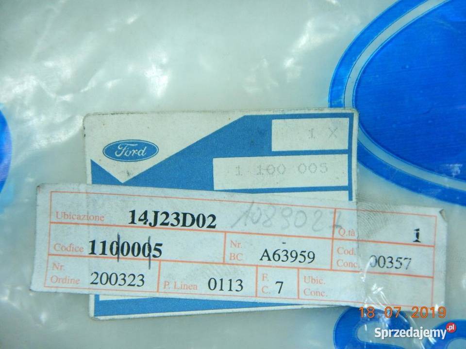 LISTWA OSŁONA KLAPY LEWA FORD FOCUS 9805 ASO osobowe Motoryzacja