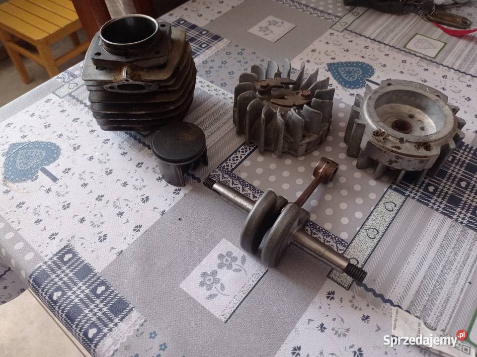 Husqvarna 44 444 tłok cylinder wał koło Pozostałe Pionki sprzedam