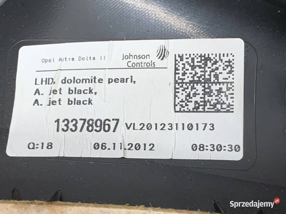 BOCZEK DRZWI LEWY PRZÓD OPEL ASTRA J 13378967