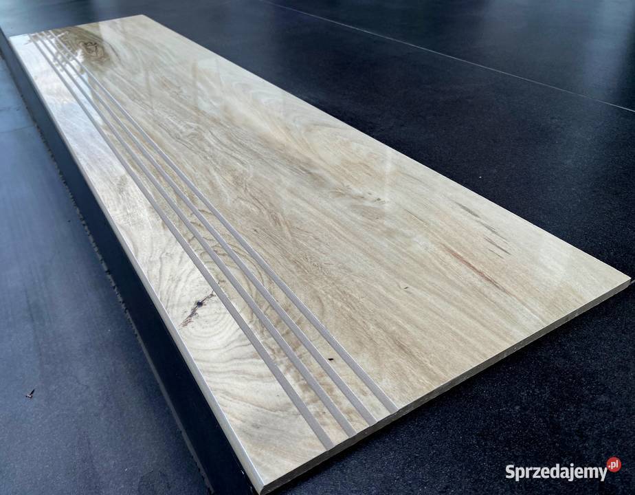 Drewnopodobne płytki na schody 120x30 WYSOKI