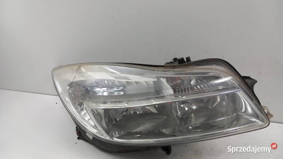 OPEL INSIGNIA A LAMPA PRZÓD PRAWA Zbierkowo