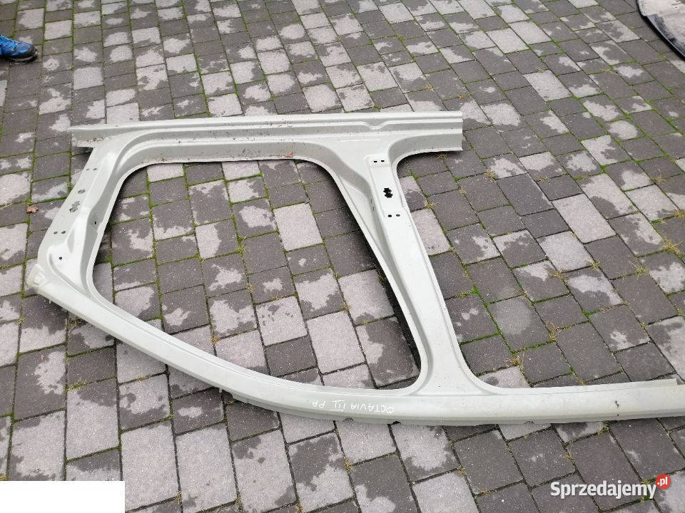 SKODA OCTAVIA III POSZYCIE PRÓG SŁUPEK PRAWA Kozubszczyzna sprzedam