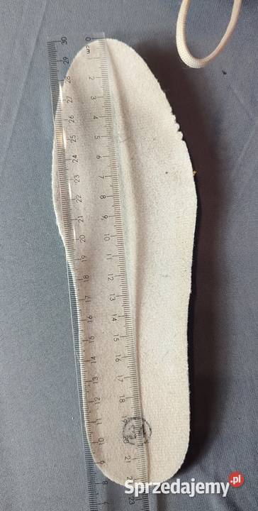 Łyżwy figurowe rozmiar 34 wkładka 225 lekko Jasień