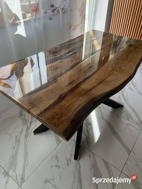 Stuł z żywicy epoksydowej dęba zachodniopomorskie Krąg