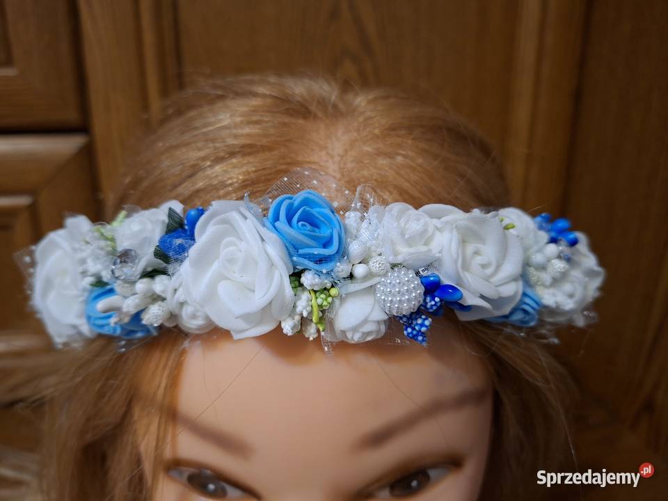 Wianek komunijny biało niebieski sprzedam