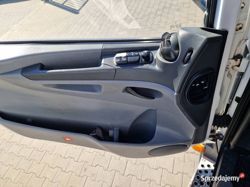 MercedesBenz Atego 1224 2013 kabina sypialniania radio / CD