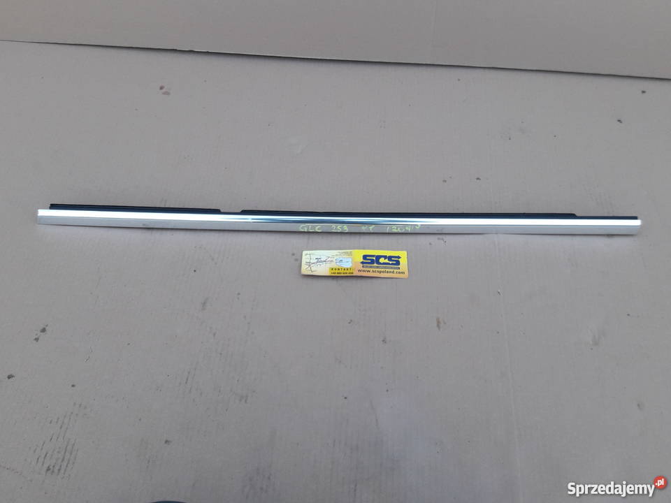 MERCEDES C KLASA W205 LISTWA DRZWI PRAWY PRZÓD Bieleń