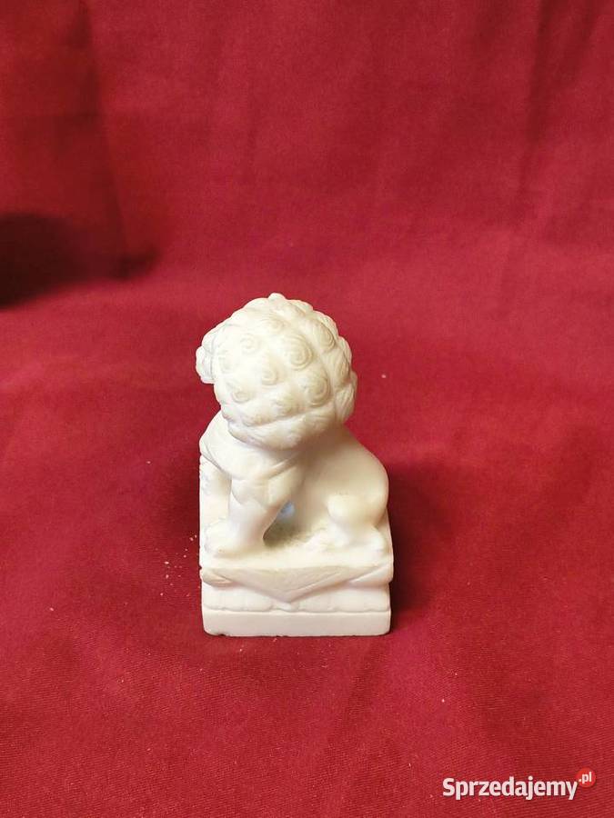 Foo Dog alabaster figurka Chorzew