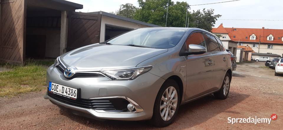 Toyota Auris Toyota Auris 18 VVTi Hybrid bluetooth Pieszyce